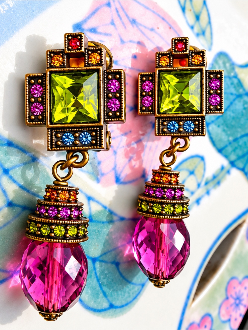 Heidi Daus Rare Vintage Swarovski Crystal Drop Earrings – Pink & Peridot